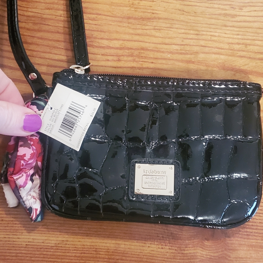New Liz Clairborne Wristlet